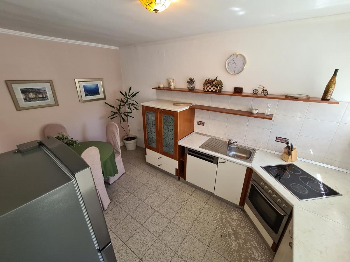 Apartments Srzic No1 Макарска Екстериор снимка