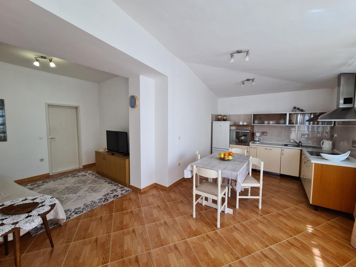 Apartments Srzic No1 Макарска Екстериор снимка
