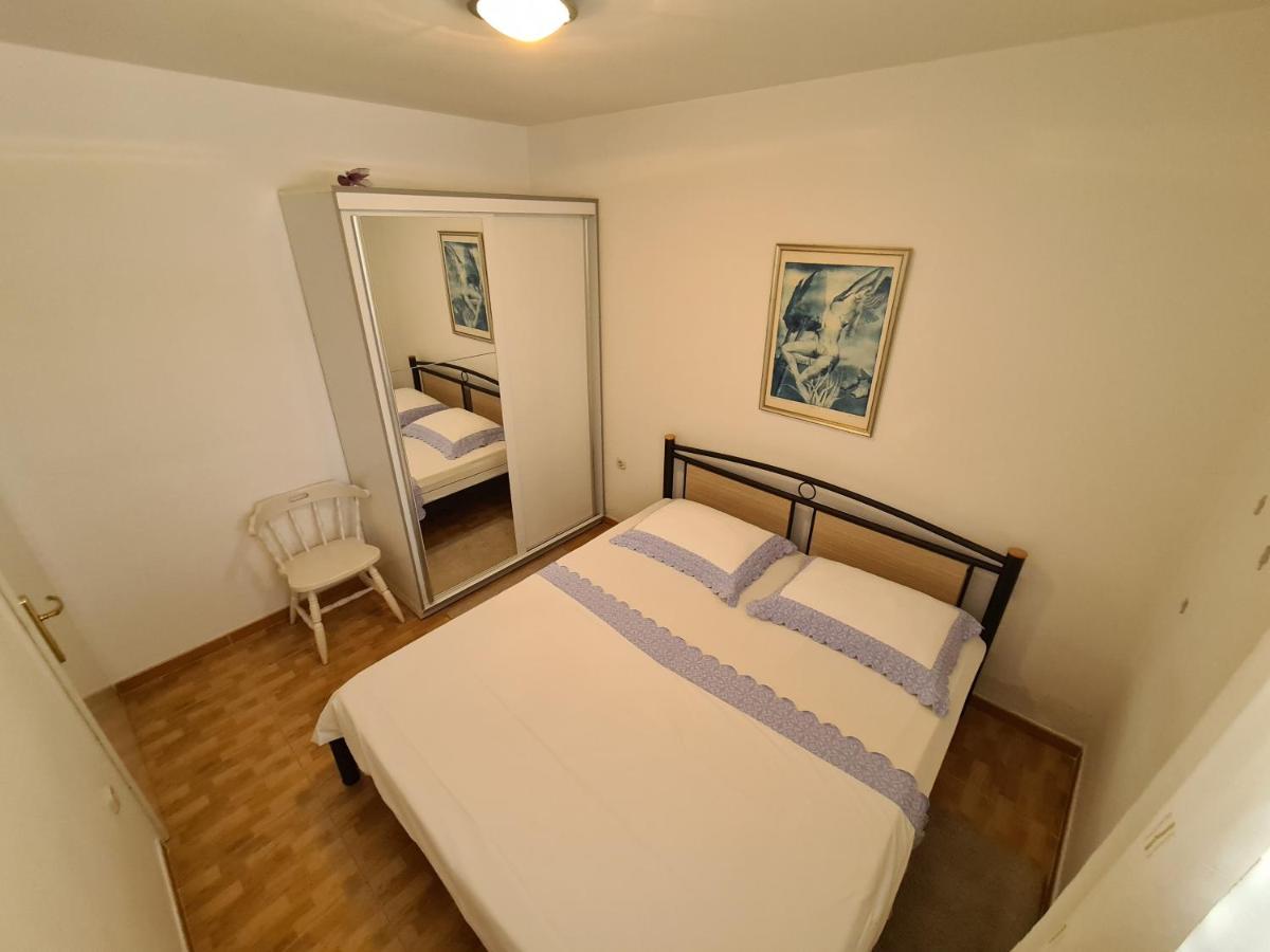 Apartments Srzic No1 Макарска Екстериор снимка