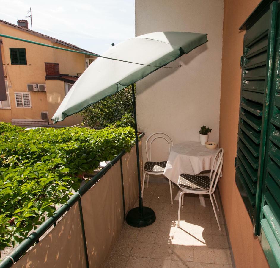 Apartments Srzic No1 Макарска Екстериор снимка